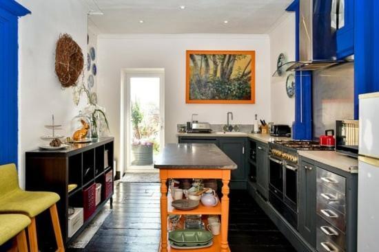 Quirky 4 Bedroom Apartment With Terrace カーディフ エクステリア 写真