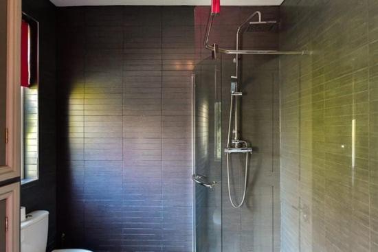 Quirky 4 Bedroom Apartment With Terrace カーディフ エクステリア 写真